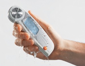 testo 104 is the first water-tight folding thermometer